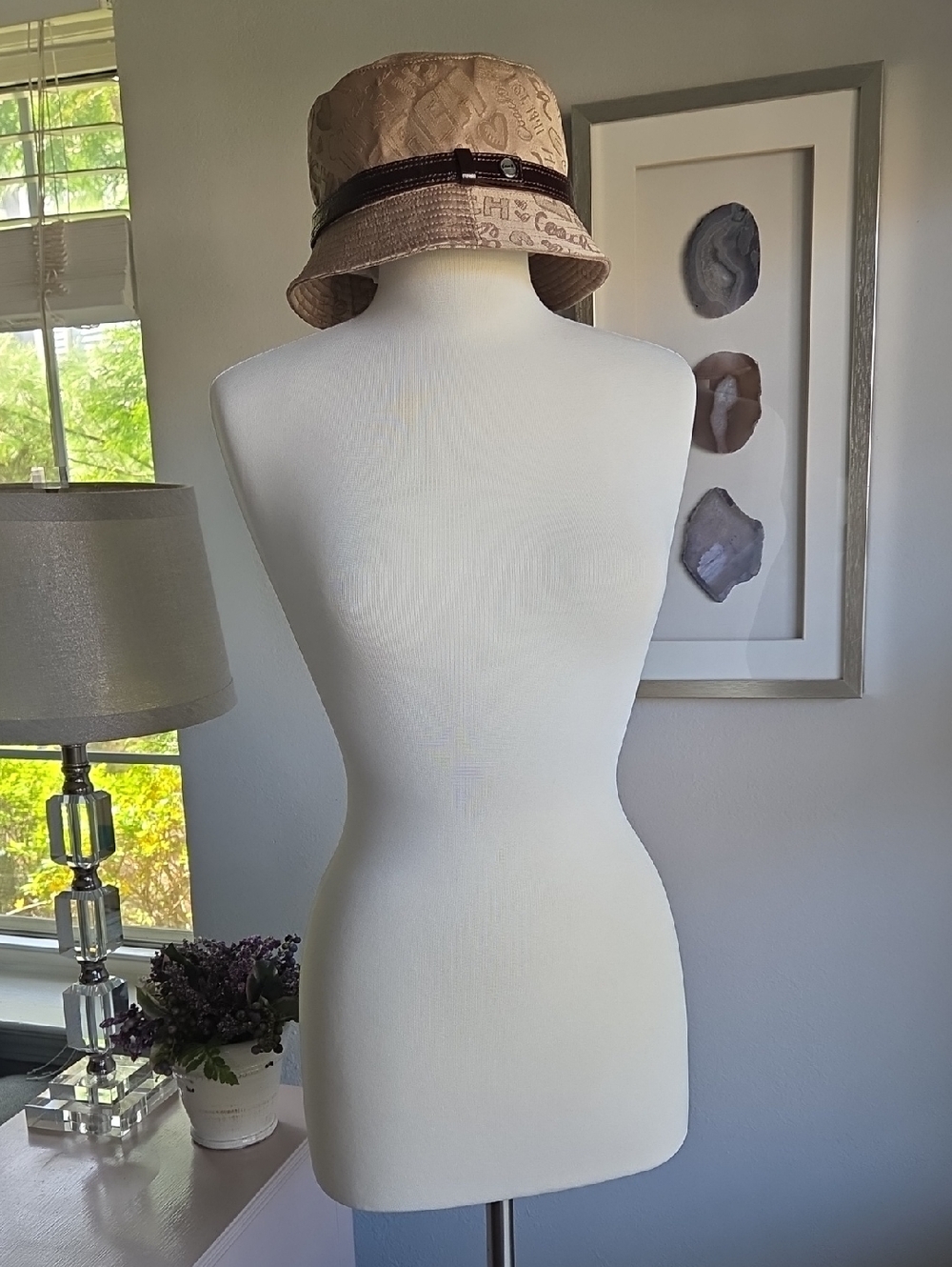 COACH Khaki Graffiti Poppy Bucket Hat M/L - Picture 6 of 8